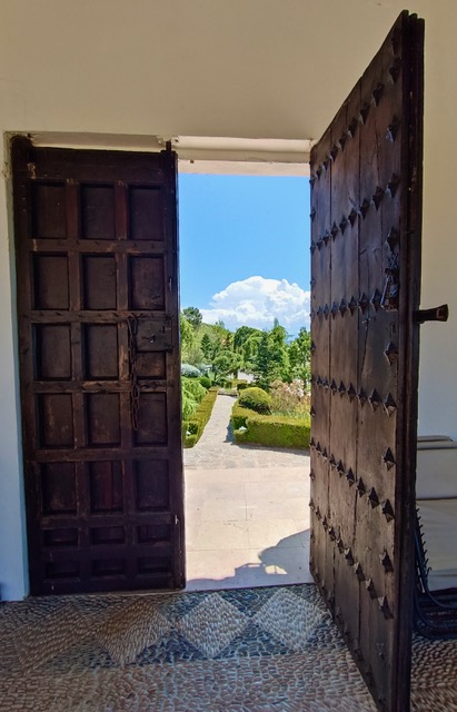 Welcome. Photo © Karethe Linaae